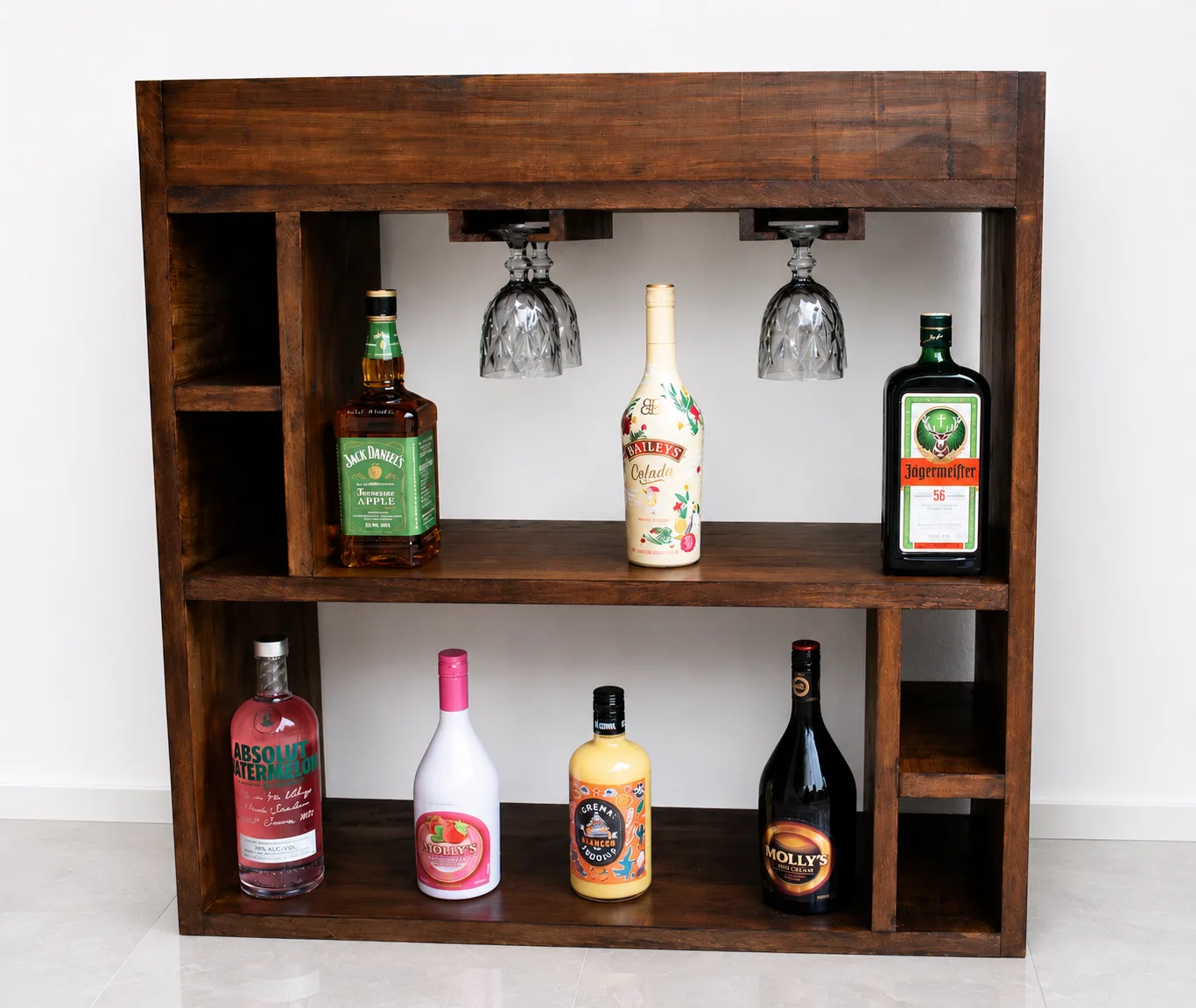 Mini Bar, en madera de pino